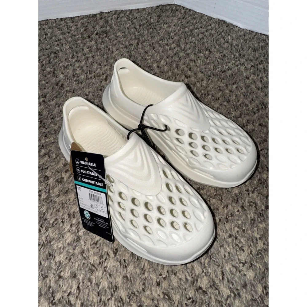 Shark Rugged Kids Water Shoes Kids Size 10 White, Beach Pool Lake